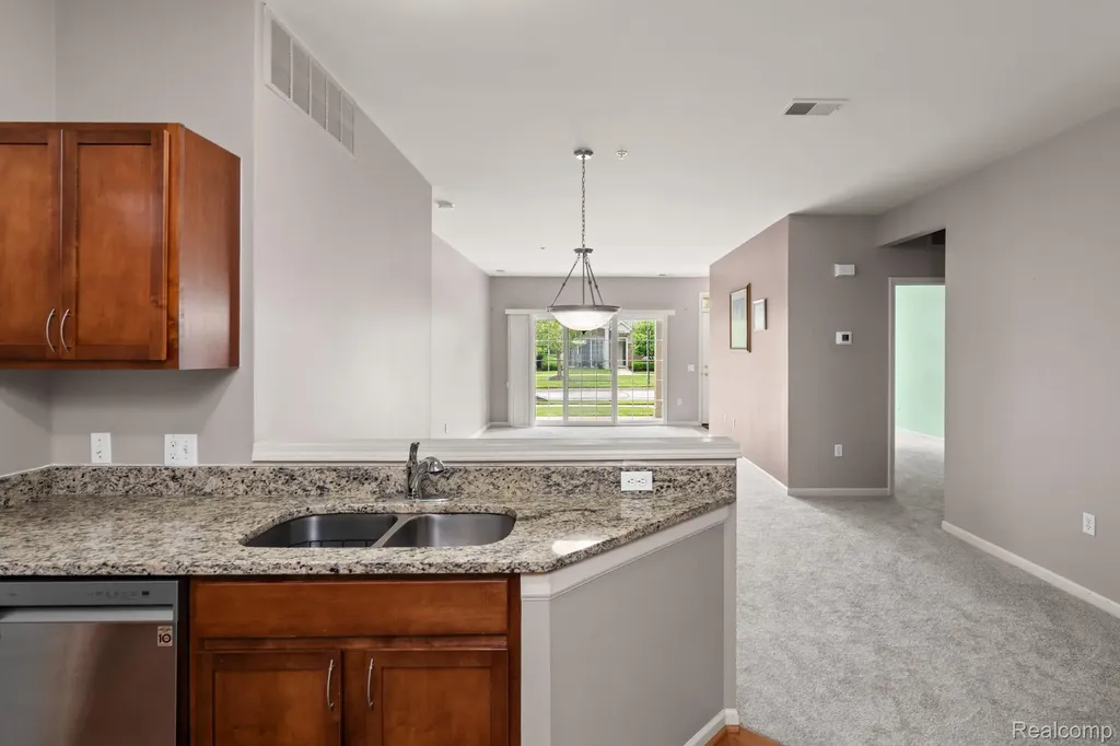 3276 Theodore E Wixom City MI 48393