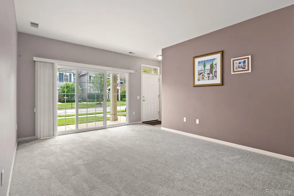3276 Theodore E Wixom City MI 48393