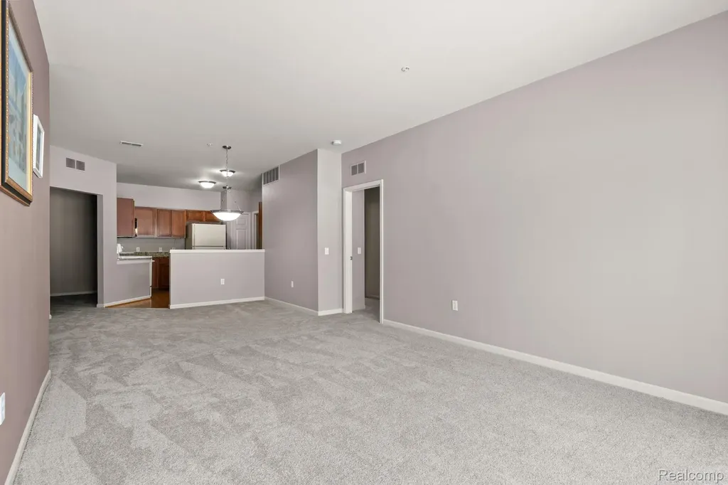 3276 Theodore E Wixom City MI 48393