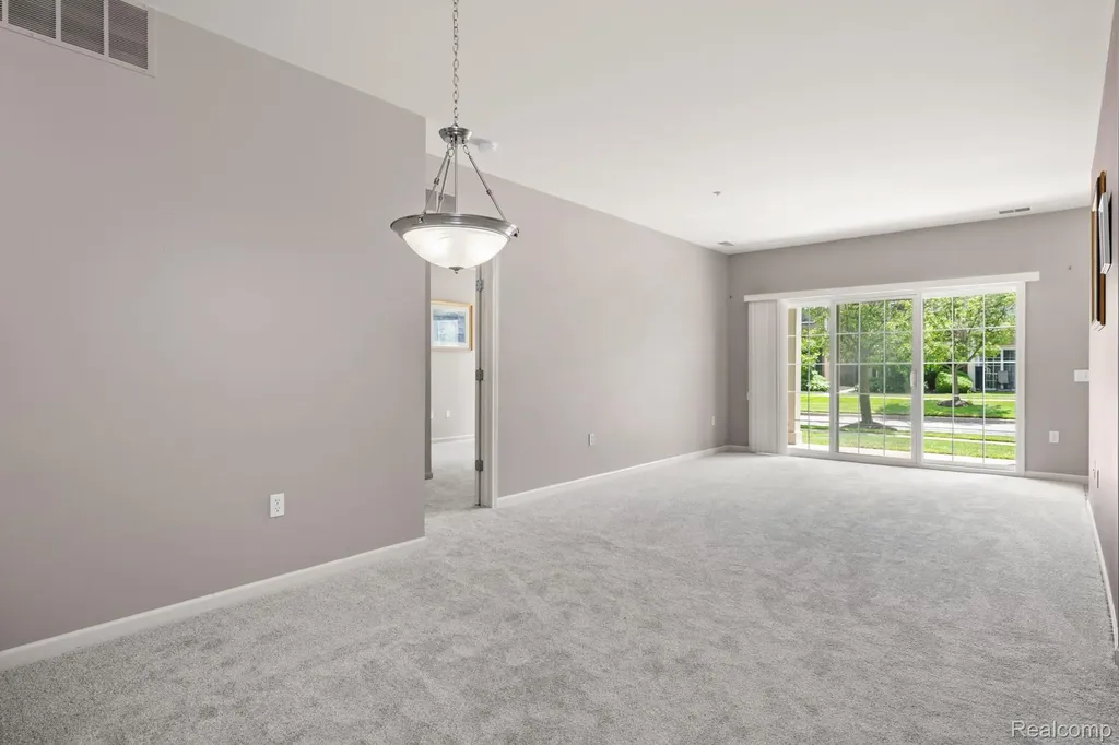 3276 Theodore E Wixom City MI 48393
