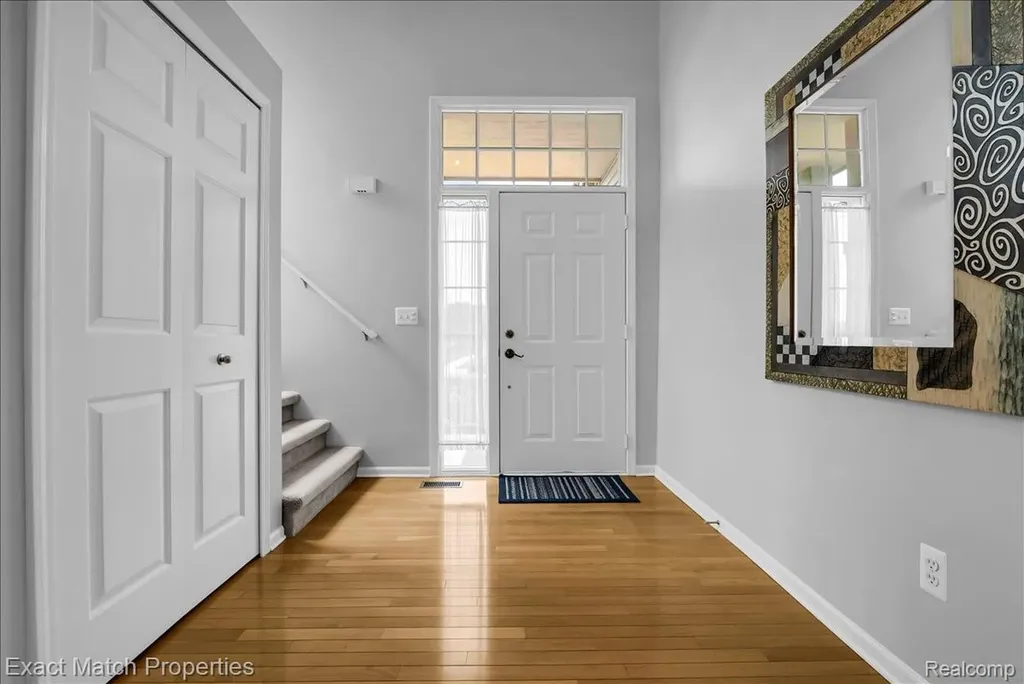 971 Sloane Court White Lake Charter Township MI 48386