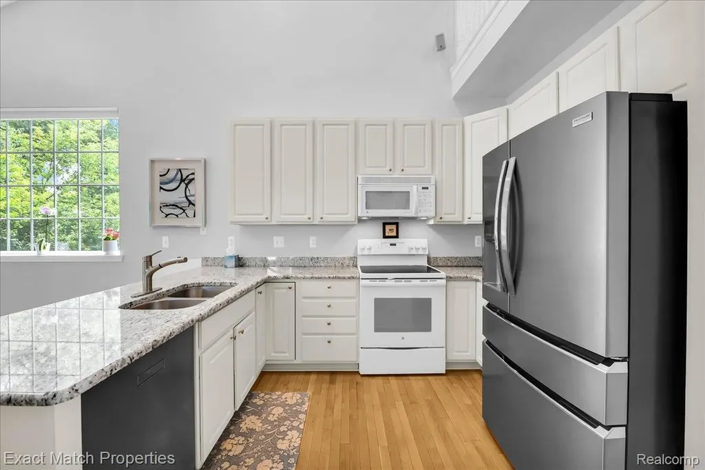 971 Sloane Court White Lake Charter Township MI 48386