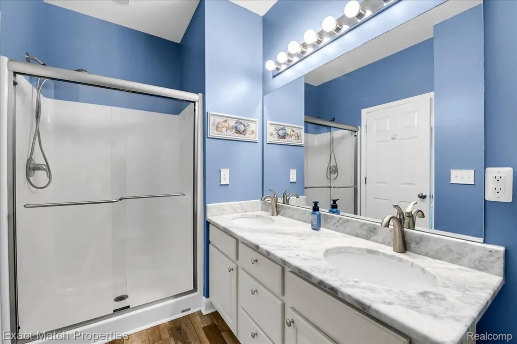 971 Sloane Court White Lake Charter Township MI 48386