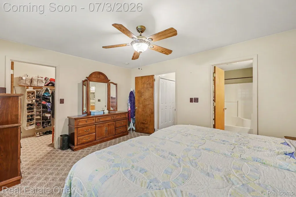 400 Juliet Drive Almont Village MI 48003