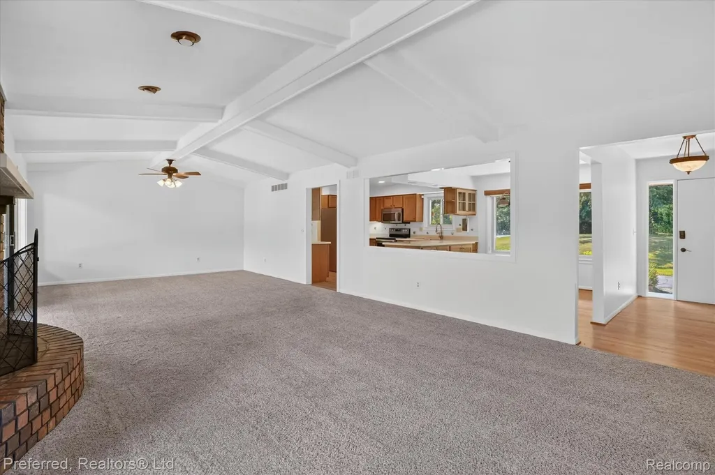 5524 Lawrence Court Hamburg Township MI 48169