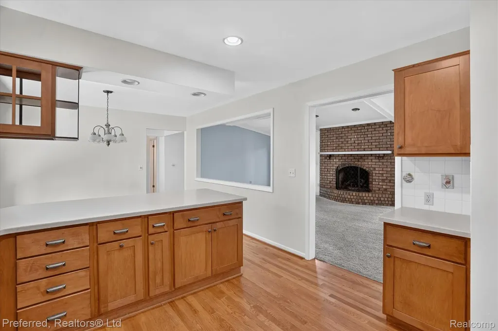 5524 Lawrence Court Hamburg Township MI 48169