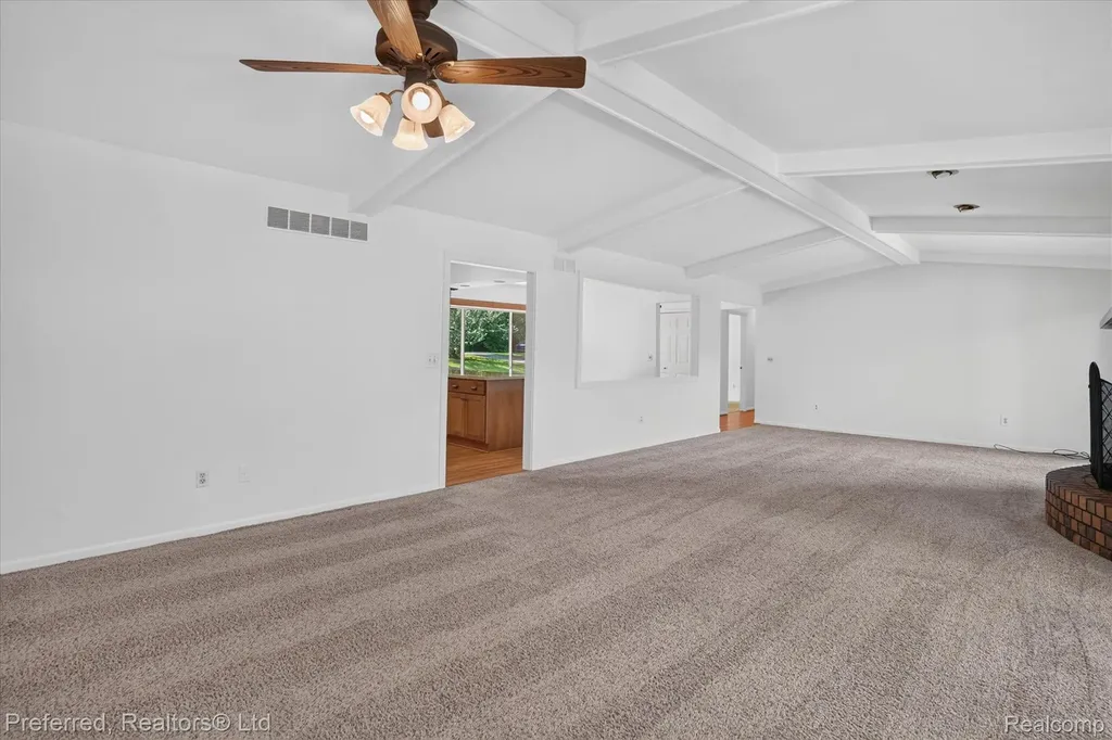 5524 Lawrence Court Hamburg Township MI 48169