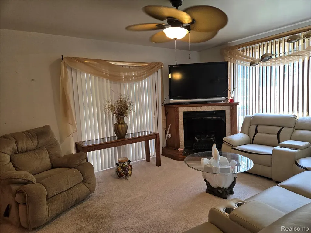 28627 Fargo Street Livonia City MI 48152
