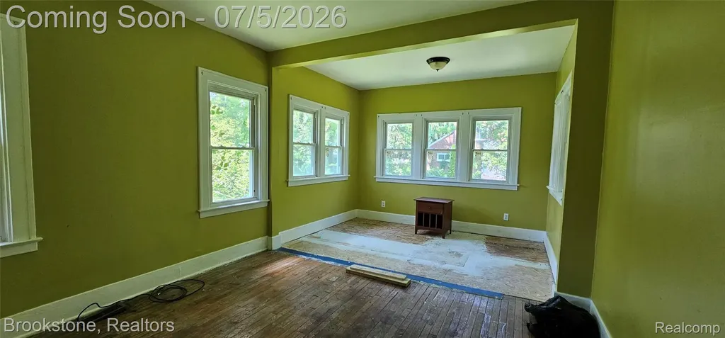 15775 Archdale Street Detroit City MI 48227
