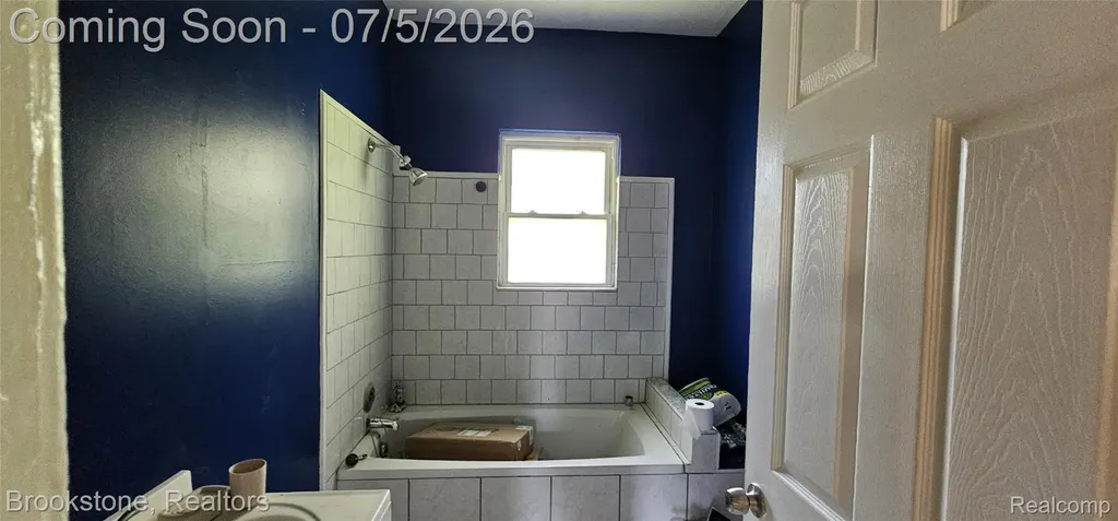 15775 Archdale Street Detroit City MI 48227