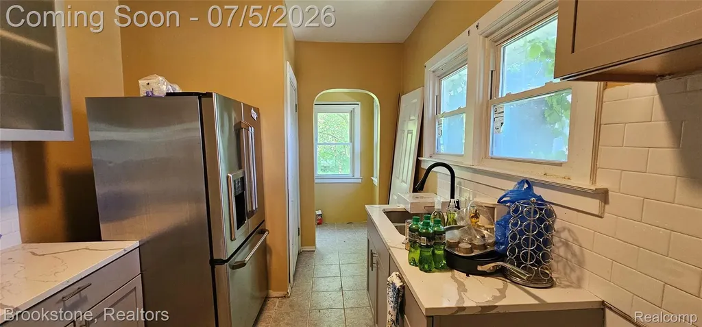 15775 Archdale Street Detroit City MI 48227