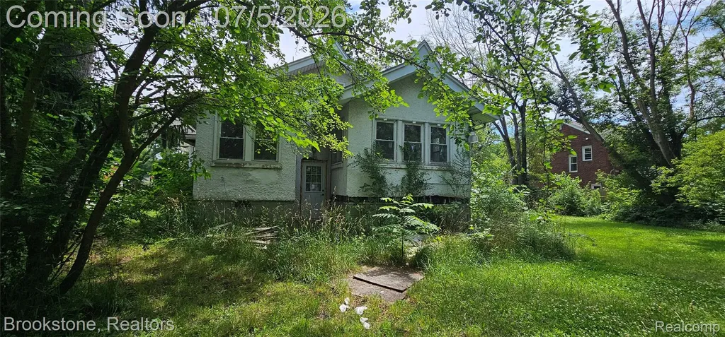 15775 Archdale Street Detroit City MI 48227