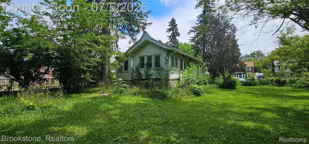 15775 Archdale Street Detroit City MI 48227