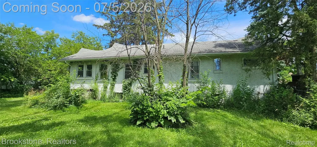 15775 Archdale Street Detroit City MI 48227