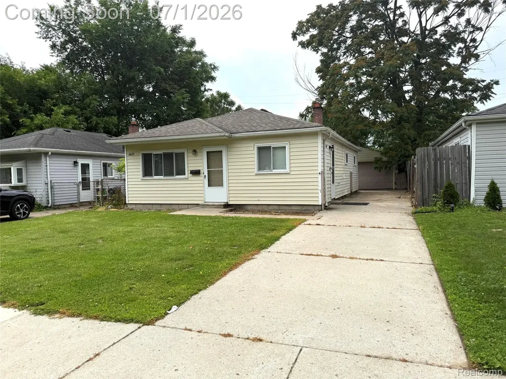 6475 N Highland Street Dearborn Heights City MI 48127