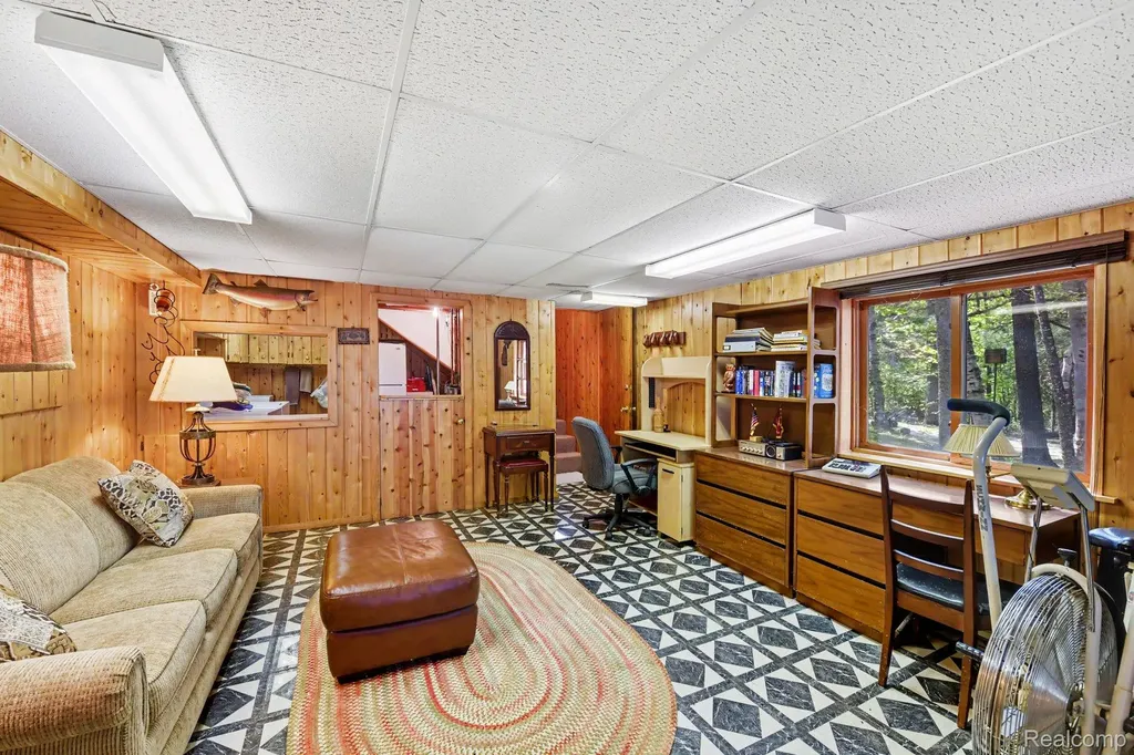9516 E Gaylanta Drive Vienna Township MI 49709