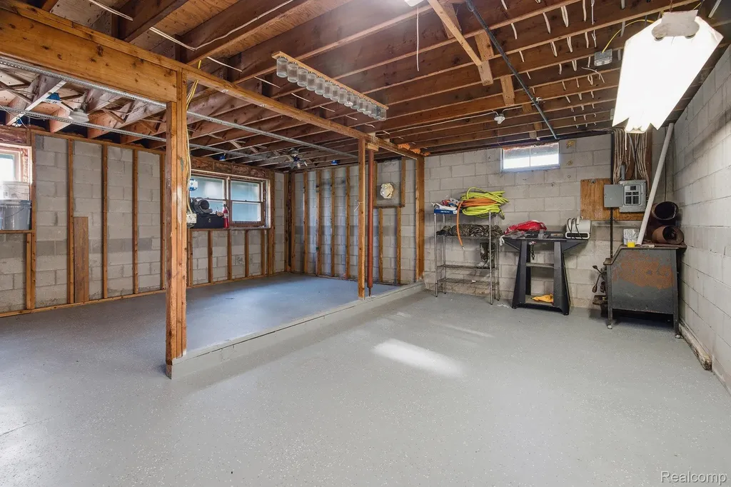 4762 Lonsberry Road Deerfield Township MI 48421