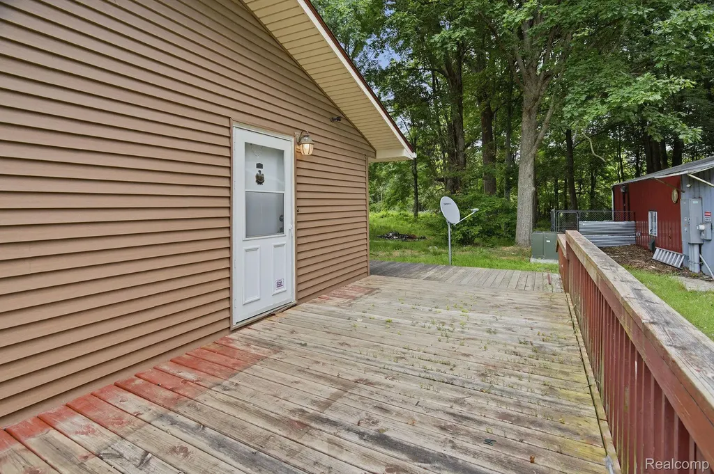 4762 Lonsberry Road Deerfield Township MI 48421