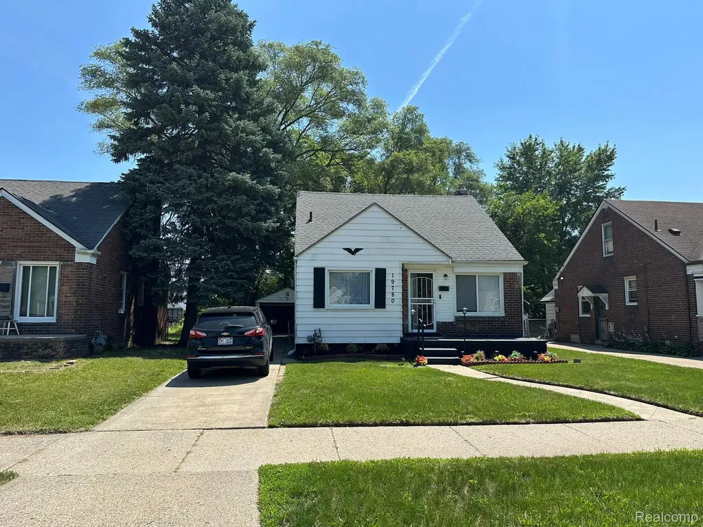 19780 Barlow Street Detroit City MI 48205