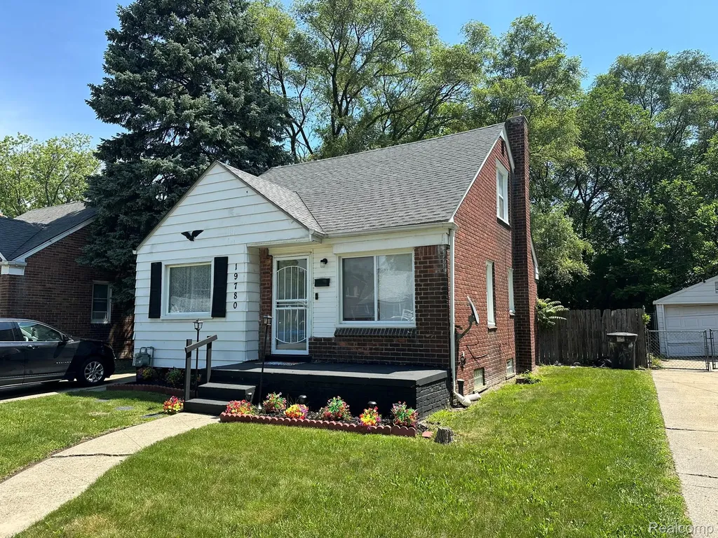 19780 Barlow Street Detroit City MI 48205