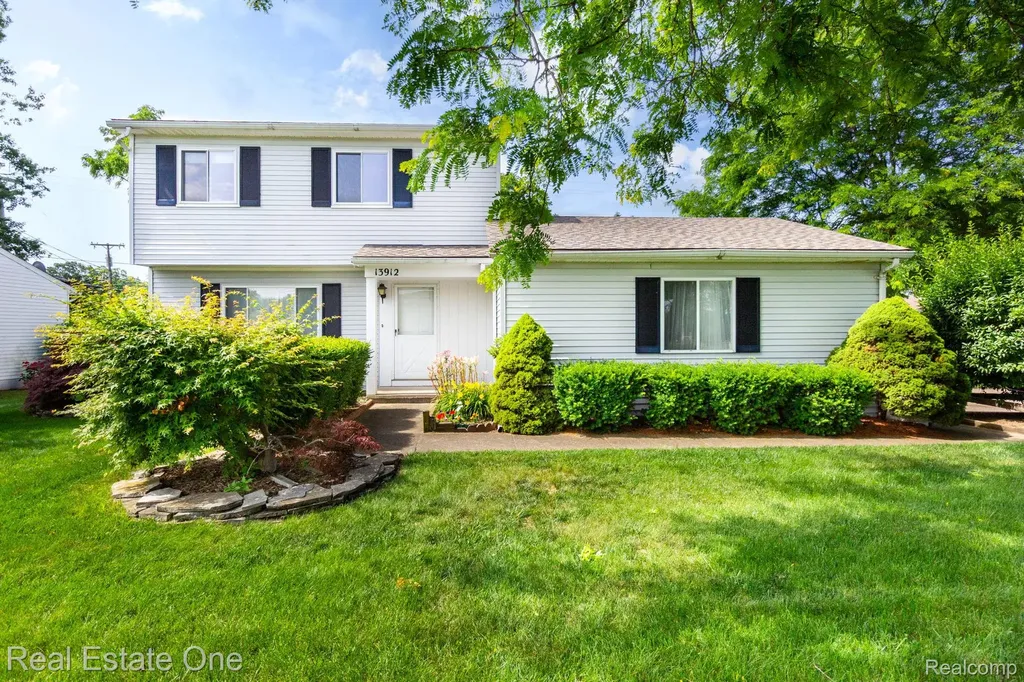 13912 Clinton River Road Sterling Heights City MI 48313
