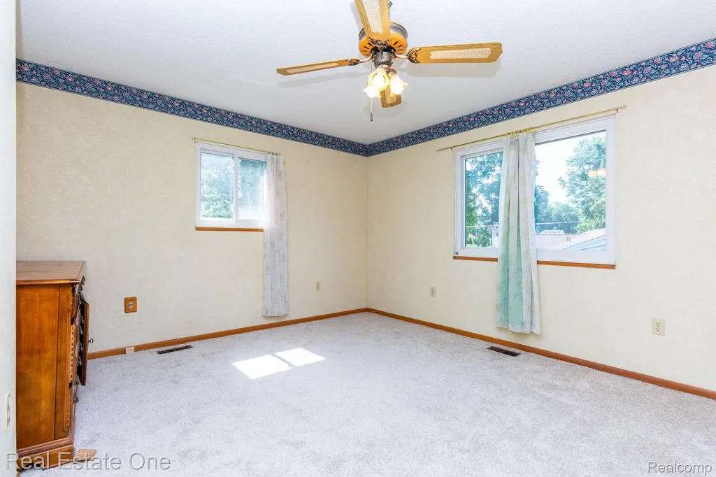 13912 Clinton River Road Sterling Heights City MI 48313