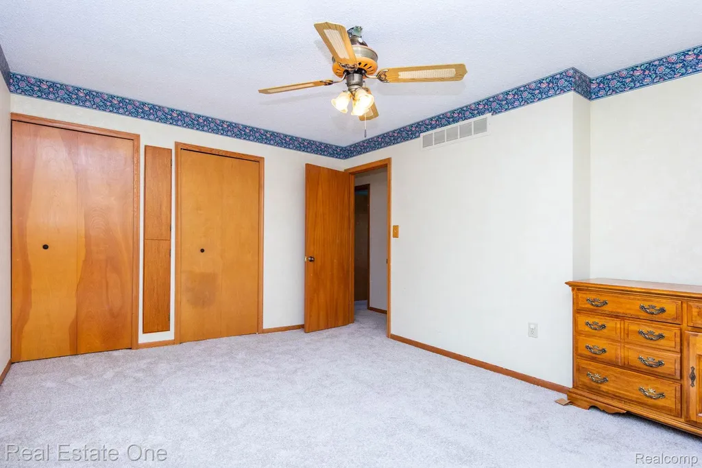 13912 Clinton River Road Sterling Heights City MI 48313