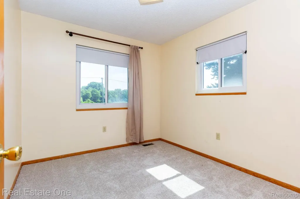 13912 Clinton River Road Sterling Heights City MI 48313