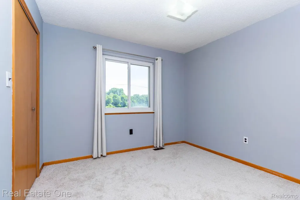 13912 Clinton River Road Sterling Heights City MI 48313