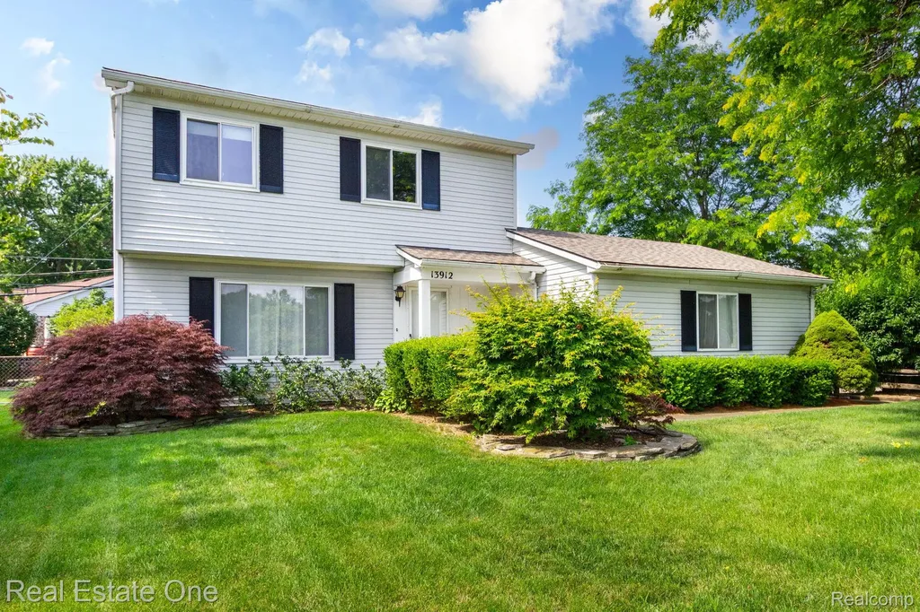 13912 Clinton River Road Sterling Heights City MI 48313