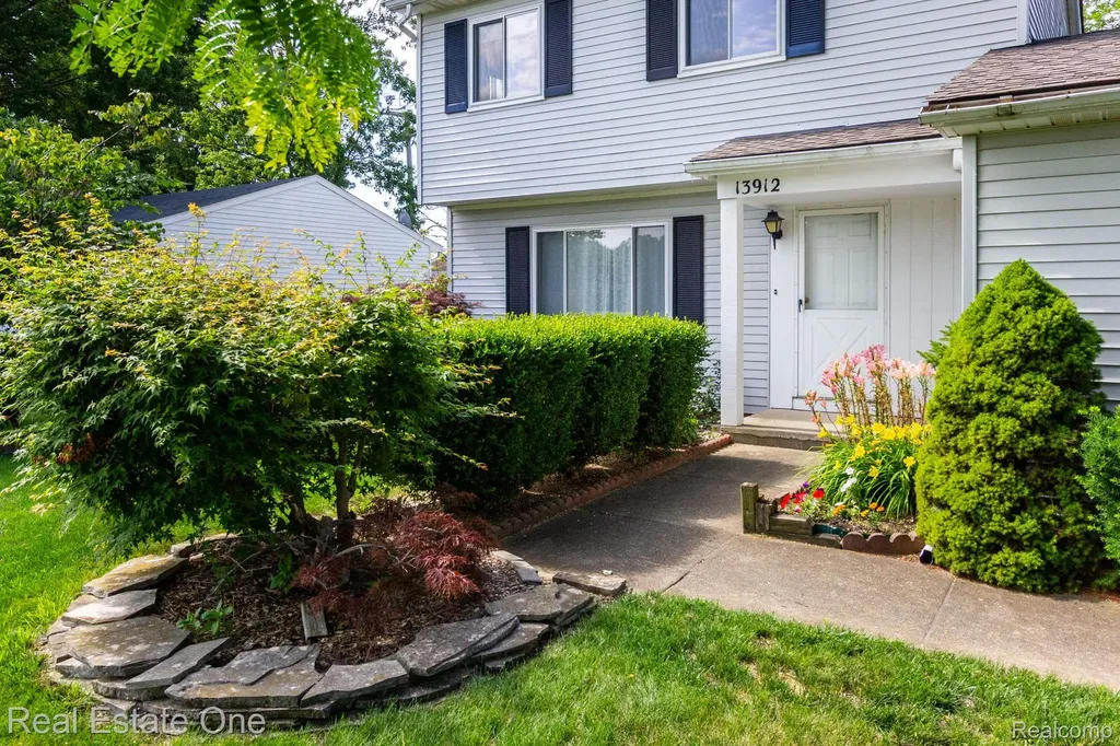 13912 Clinton River Road Sterling Heights City MI 48313