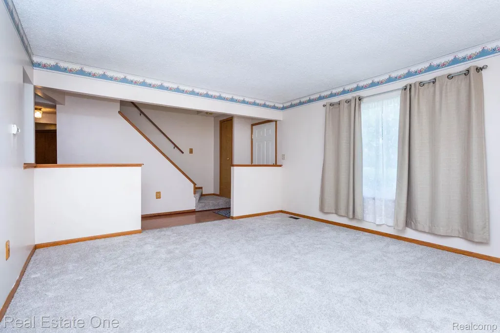 13912 Clinton River Road Sterling Heights City MI 48313