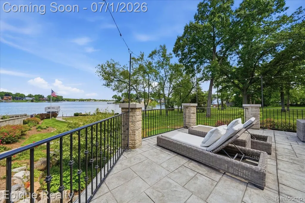 4312 Sashabaw Road Waterford Charter Township MI 48329