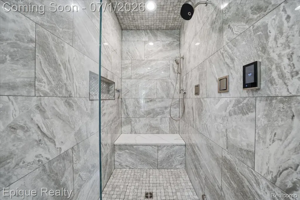 4312 Sashabaw Road Waterford Charter Township MI 48329