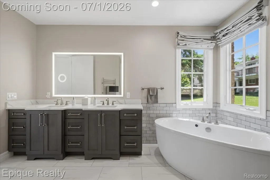 4312 Sashabaw Road Waterford Charter Township MI 48329