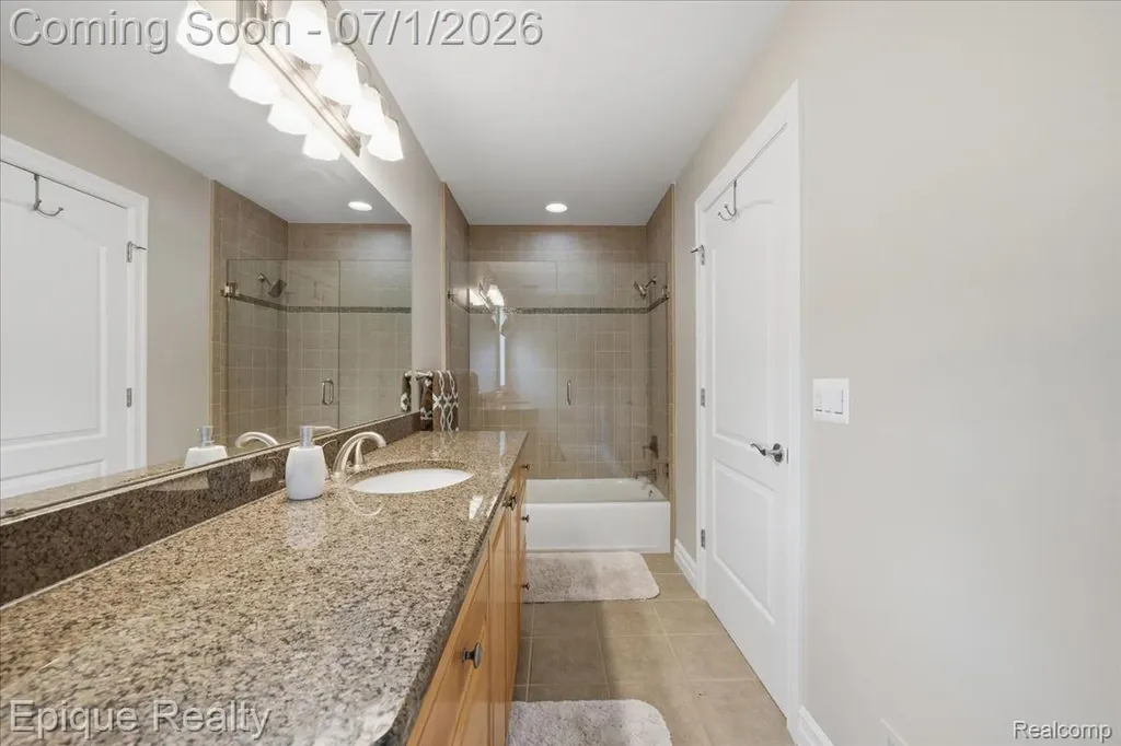 4312 Sashabaw Road Waterford Charter Township MI 48329