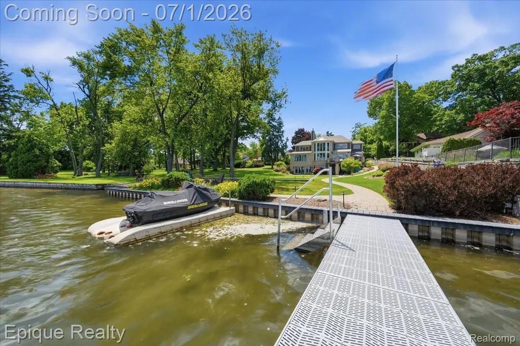 4312 Sashabaw Road Waterford Charter Township MI 48329