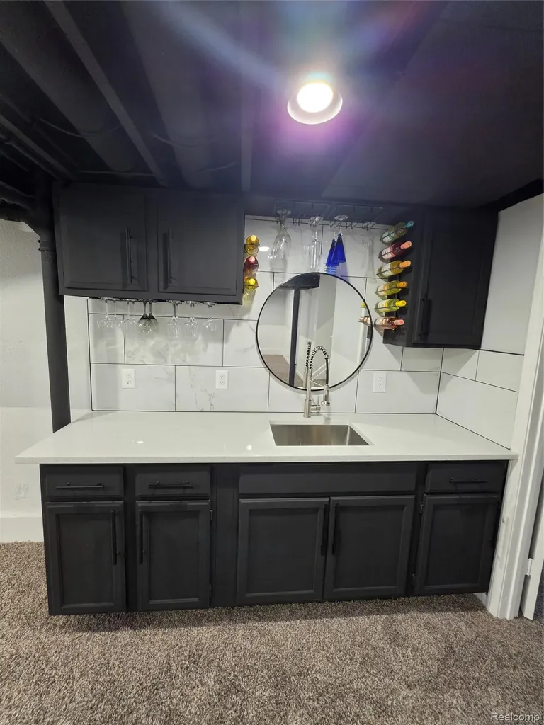 27442 Liberty Drive Warren City MI 48092
