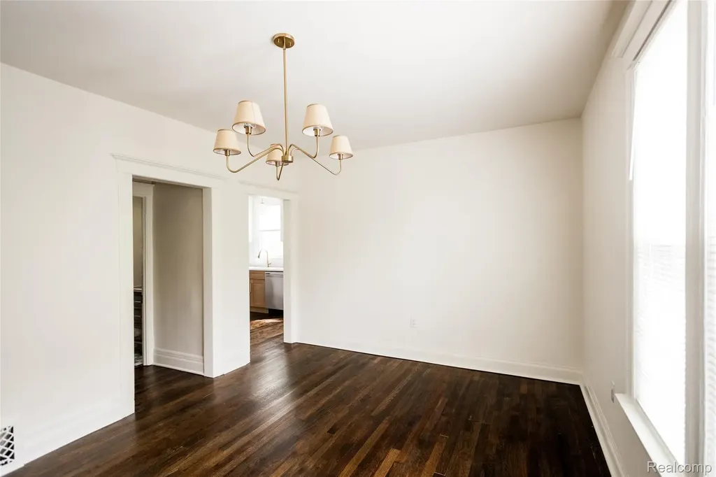 2160 Holcomb Street Detroit City MI 48214