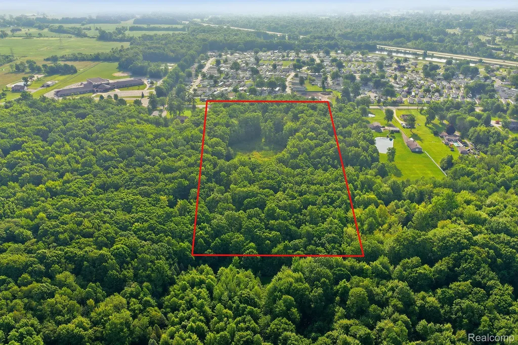 5296 County Line Road Lenox Township MI 48050