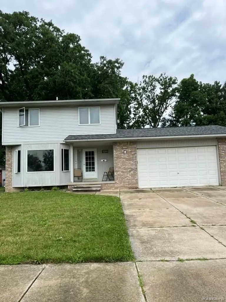 19169 Hazelwood Street Roseville City MI 48066