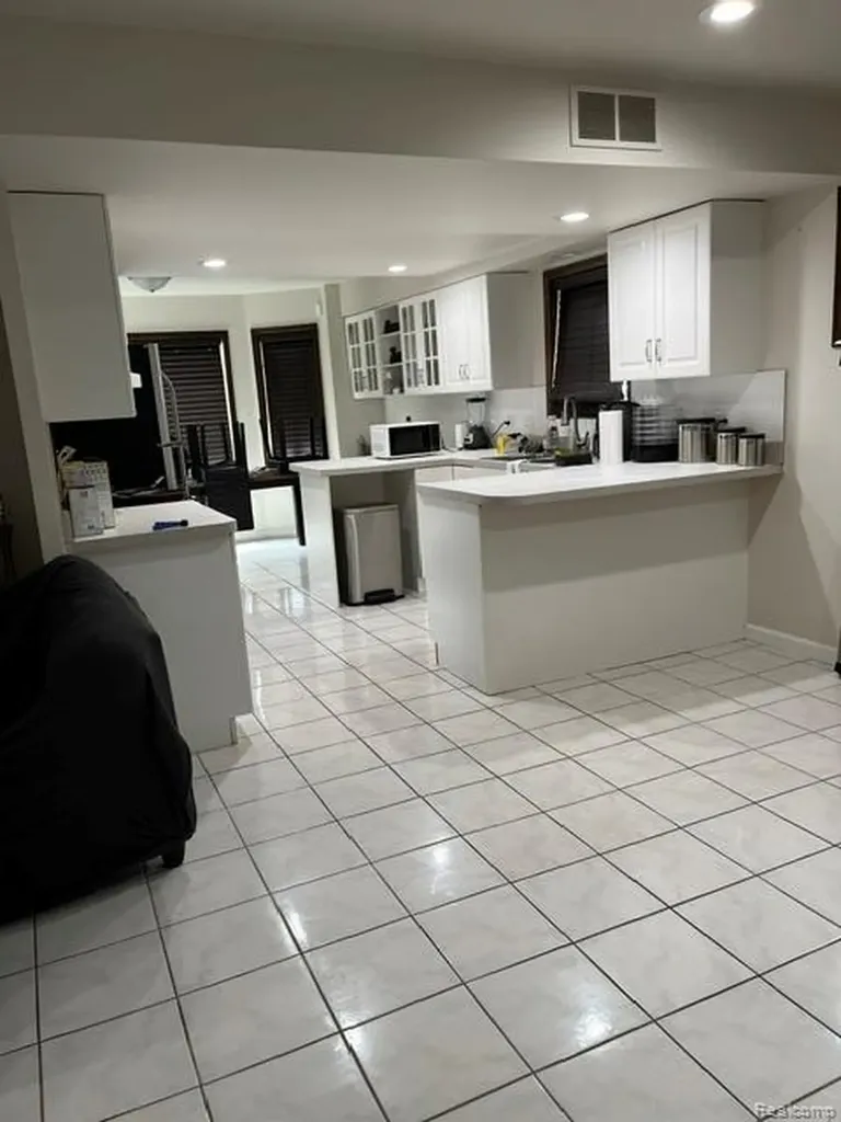 19169 Hazelwood Street Roseville City MI 48066