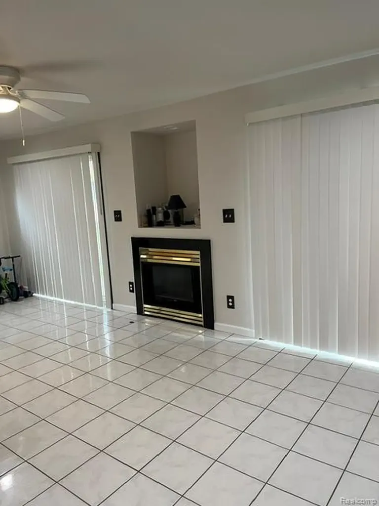 19169 Hazelwood Street Roseville City MI 48066