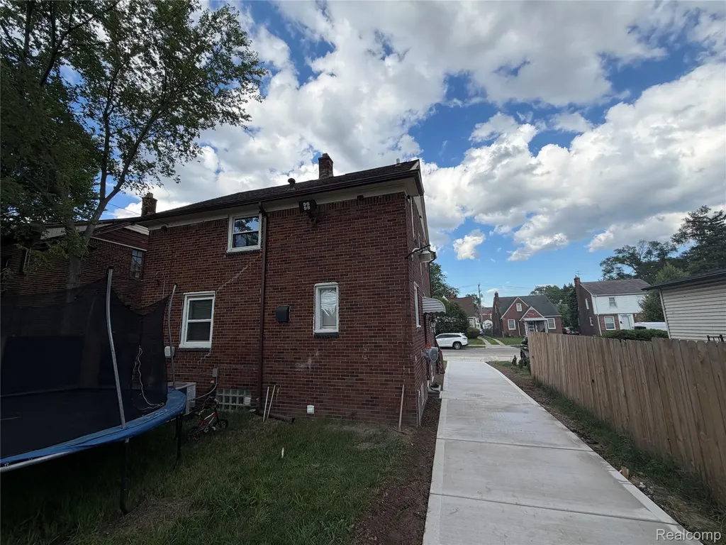 8923 Hartwell Street Detroit City MI 48228