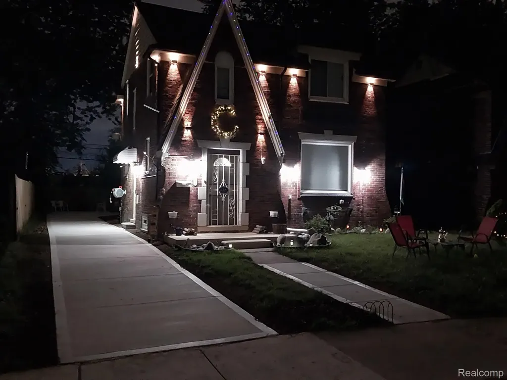 8923 Hartwell Street Detroit City MI 48228