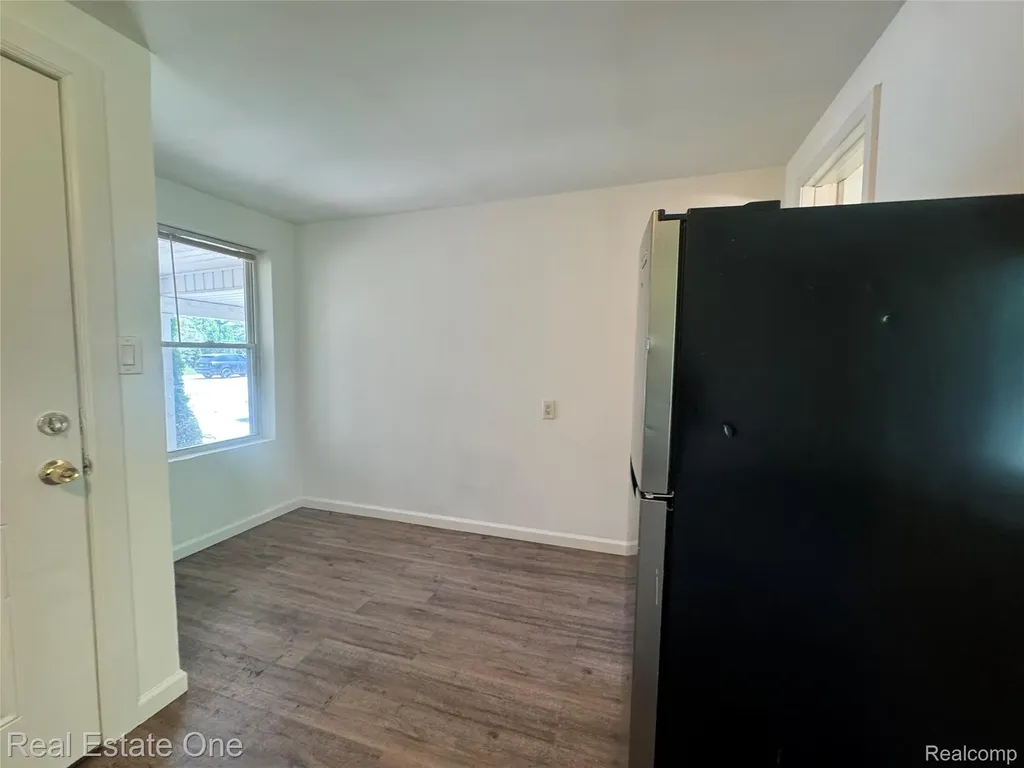 507 Lakeville Road Addison Township MI 48367