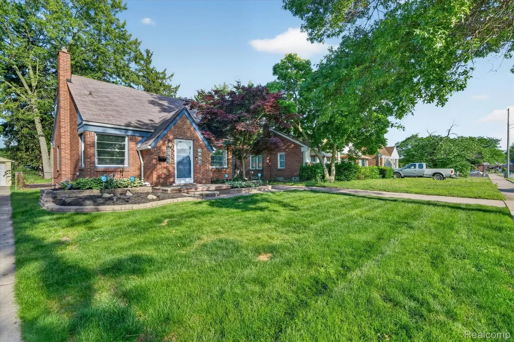 3555 Syracuse Street Dearborn City MI 48124