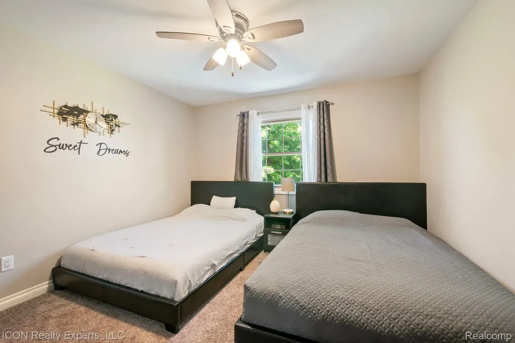 11016 Pembrooke Circle Green Oak Township MI 48178