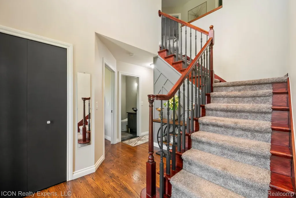 11016 Pembrooke Circle Green Oak Township MI 48178