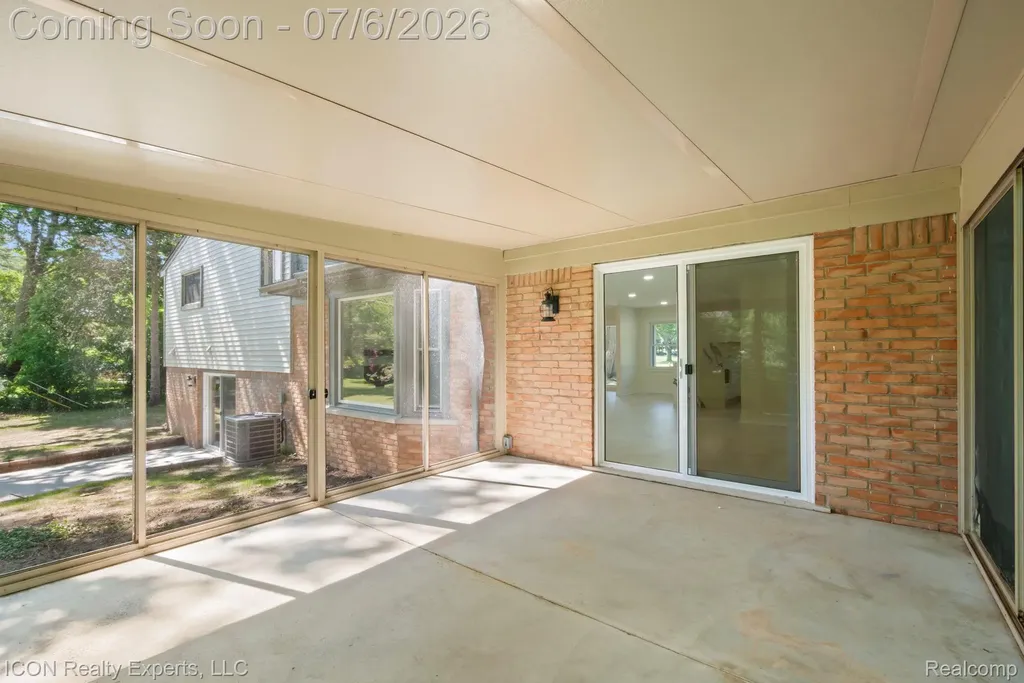 4089 Aberdeen Court West Bloomfield Charter Township MI 48323